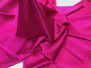 Satin de matase naturala cu elastan magenta