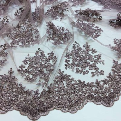Broderie lila-fumuriu