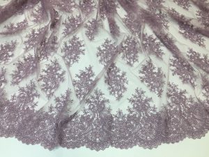 Broderie lila-prafuit