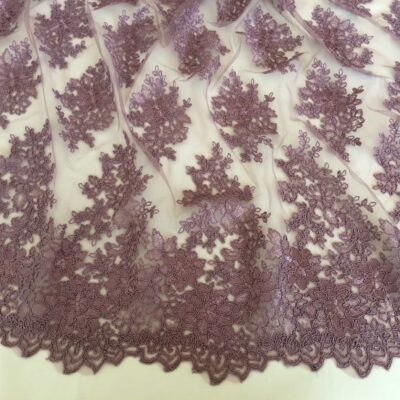 Broderie lila-prafuit
