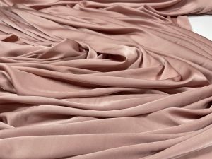 Imitatie satin de matase roz-piersiciu pastel