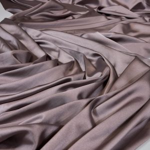 Imitatie satin de matase bej-lila fumuriu