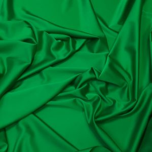 Imitatie satin de matase verde-crud