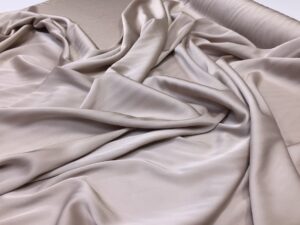 Imitatie satin de matase greige