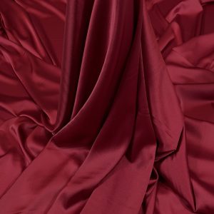Imitatie satin de matase rosu