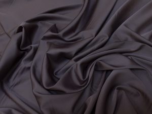 Imitatie satin de matase maro-movuliu inchis