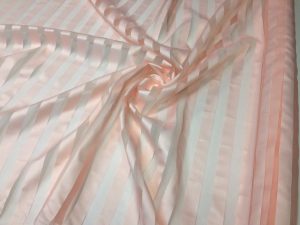 Organza piersiciu-pastel cu dungi
