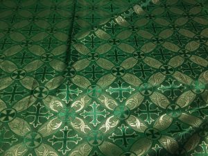 Material preotesc cruci verde cu fir lame auriu