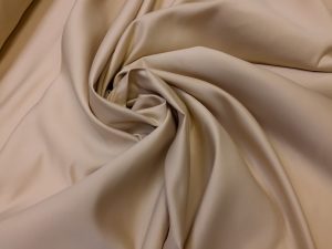 Tafta Duchesse bej deschis