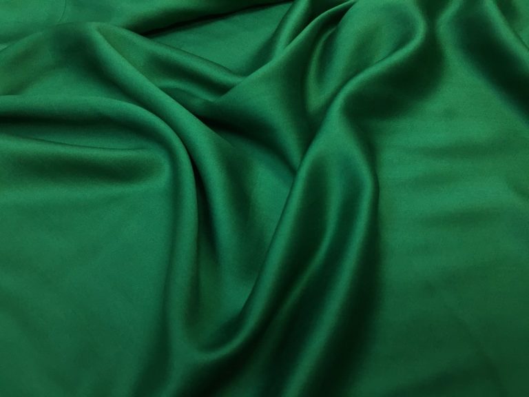 Verde smarald-4 Verde smarald-4