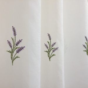 Perdea ivoire cu flori lavanda