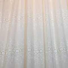 Perdea crem cu broderie