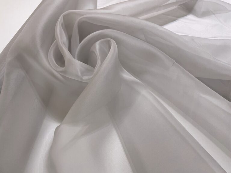 ORGANZA GRI DESCHIS-3