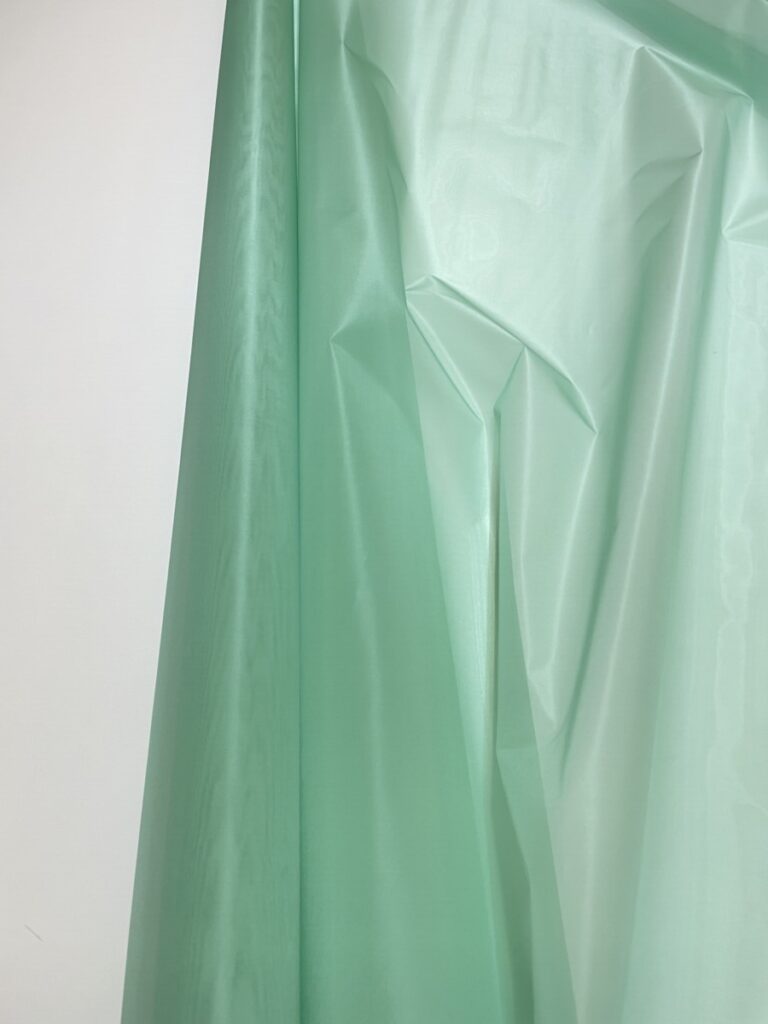 ORGANZA VERDE JAD ORGANZA VERDE JAD