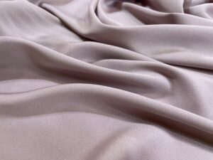 Crep satinat Cosmic lila prafuit