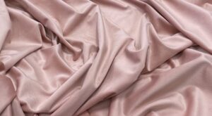 Catifea draperie piersiciu-rose