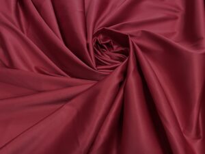Satin gros rosu