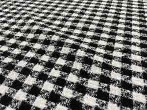 Stofa ivoire-negru cu insertii metalizate