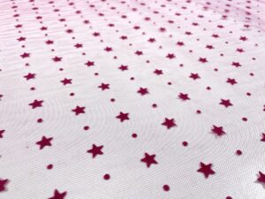Tulle fuchsia cu stelute