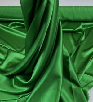 Satin de matase naturala cu elastan verde-crud