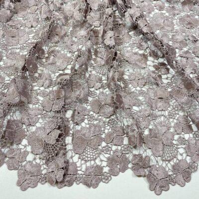 Broderie macrame lila prafuit