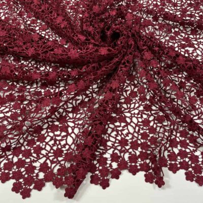 Broderie macrame bordeaux