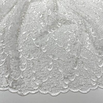 Broderie ivoire cu paiete