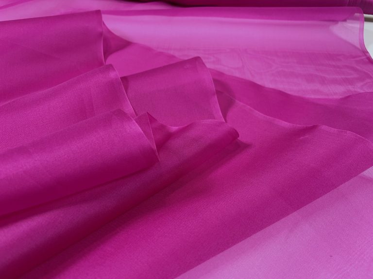 organza fuchsia-3 organza fuchsia-3
