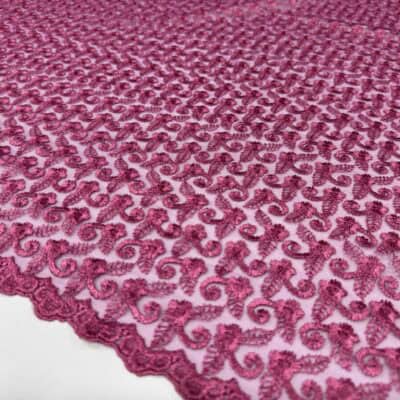 Broderie zmeuriu