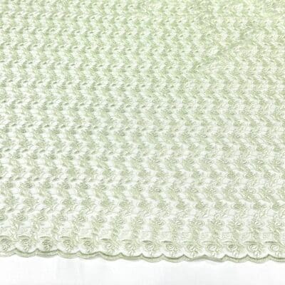 Broderie verde-pastel