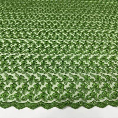 Broderie verde-crud
