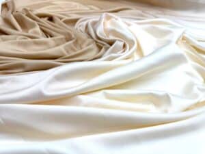 Crep satinat Cady degrade crem- nude