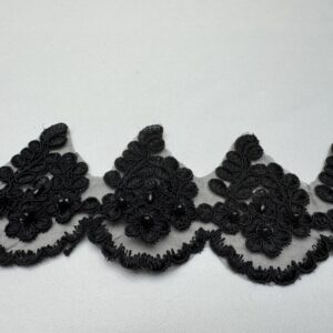 Bordura broderie neagra accesorizata