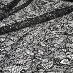 Dantela tip Chantilly neagra cu paiete