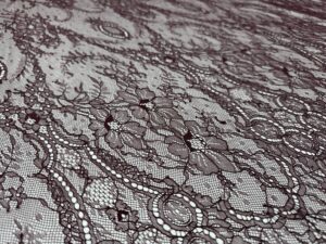 Dantela tip Chantilly burgundy